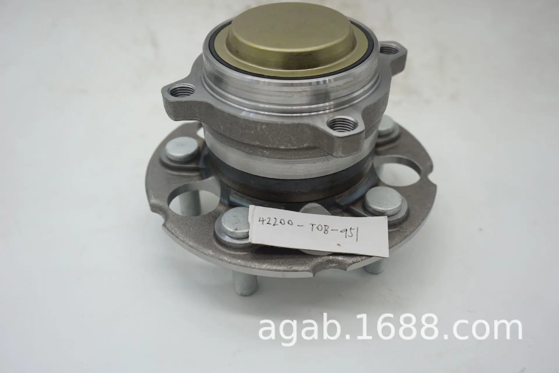 Kepala poros roda belakang CRV 42200-TOB-951