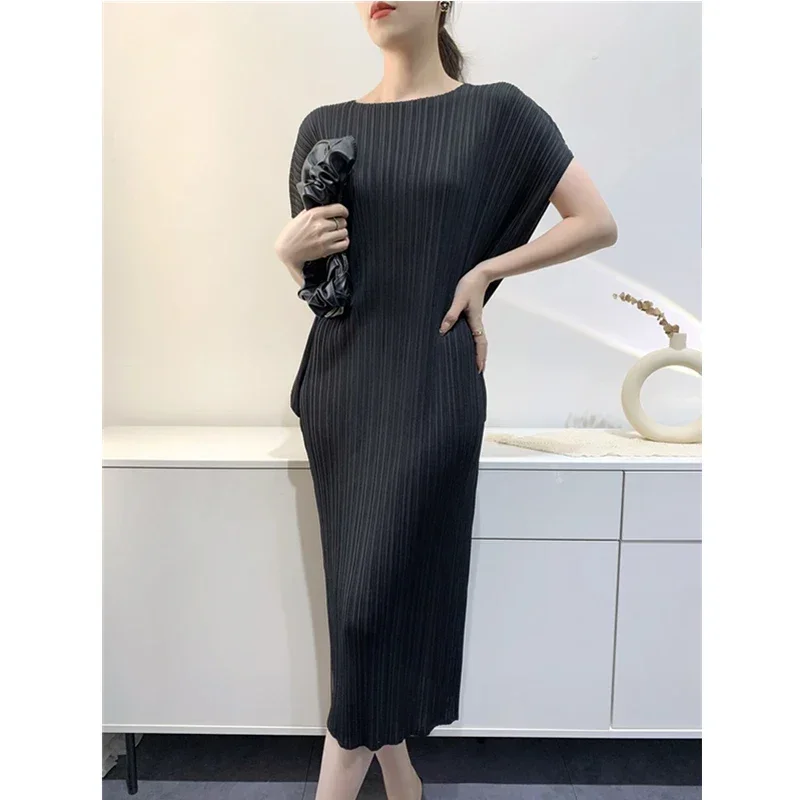 2024 Summer Elegant Solid Color Loose Dress Miyake Pleated O-neck Short Sleeve female Mid-length Evening prom Dresses for Women