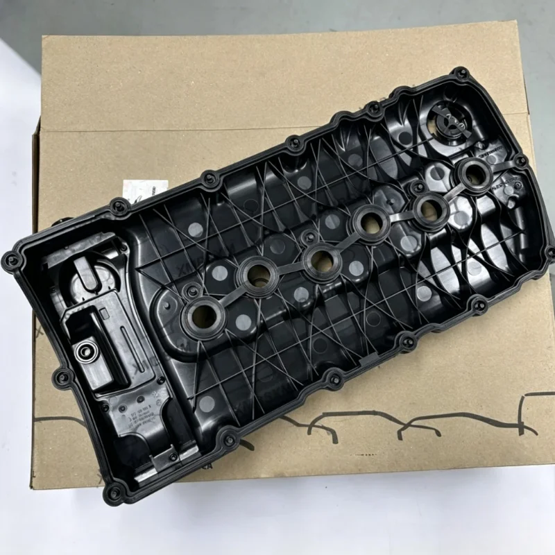 

Original Quality Engine Valve Cover With Bolts And Seals 03H103429L 03H103429 Suspension System Replacement Part