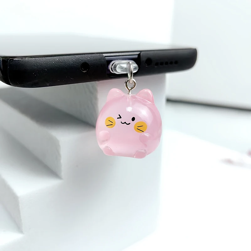 1 Buah Liontin Gantung Dekorasi Aksesori Sumbat Debu Ponsel Babi Merah Muda 3D Lucu untuk iPhone untuk Port Pengisian Daya Samsung Tipe C
