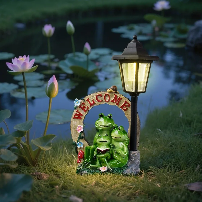

Frog Solar Resin Statue Outdoor Garden Decoration Solar Powered Animal Figurine Welcome Sign for Patio Yard Lawn Ornament