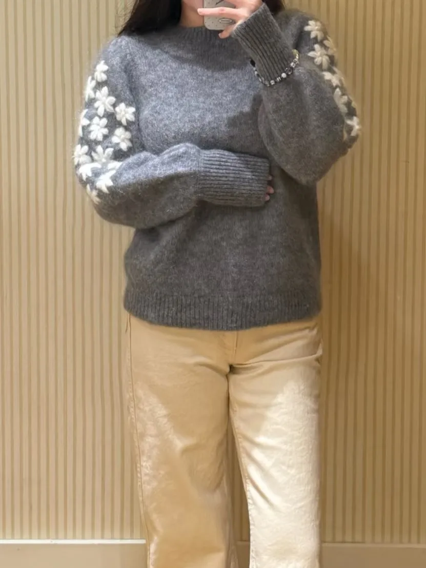 

Floral Embroidery Women's Knitted Pullover Wool Mohair Blend O-Neck Long Sleeve Casual Sweater