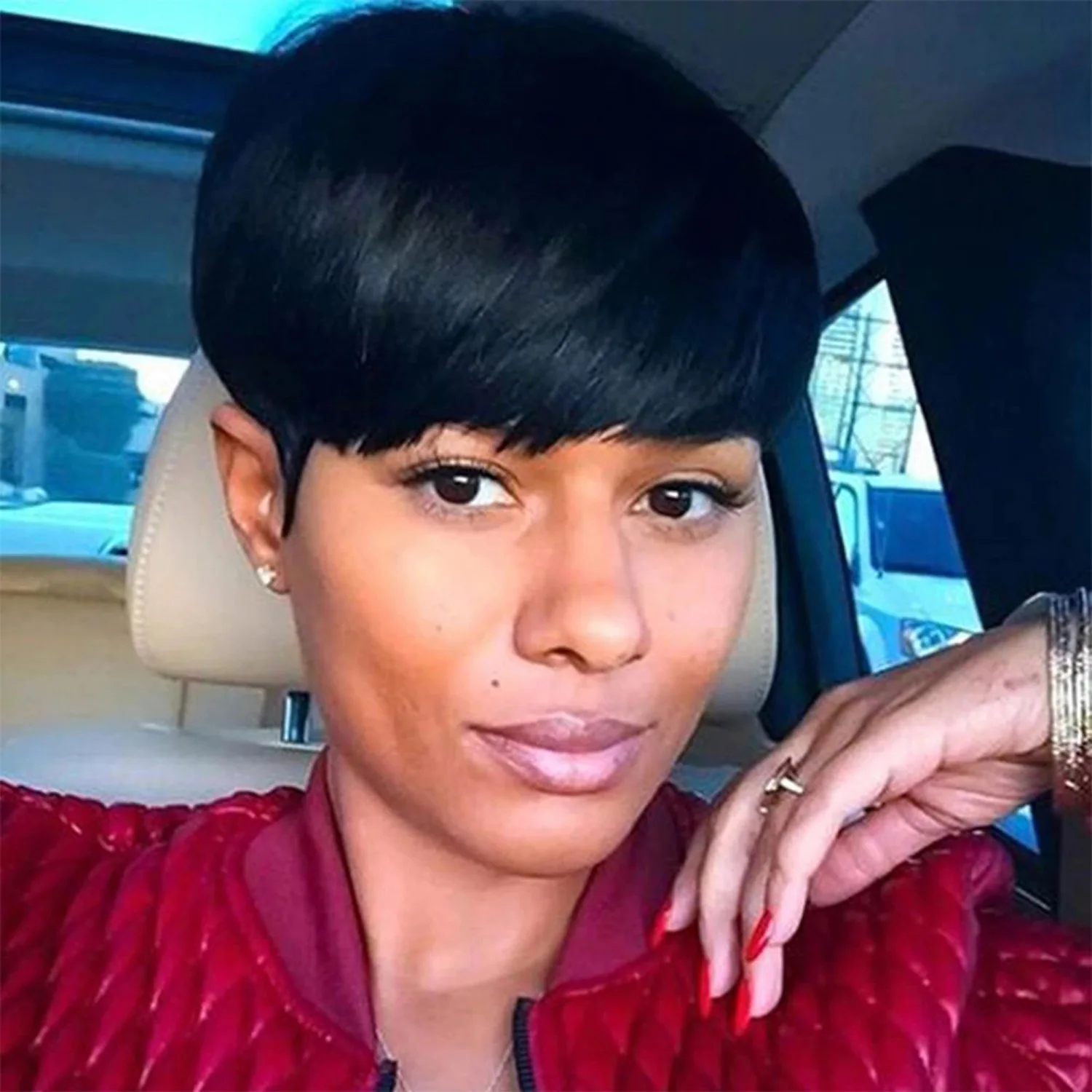 

10-дюймовые короткие вьющиеся синтетические черные парики с челкой для женщин, пушистые термостойкие вьющиеся волосы, подходящие для ежедневного использования