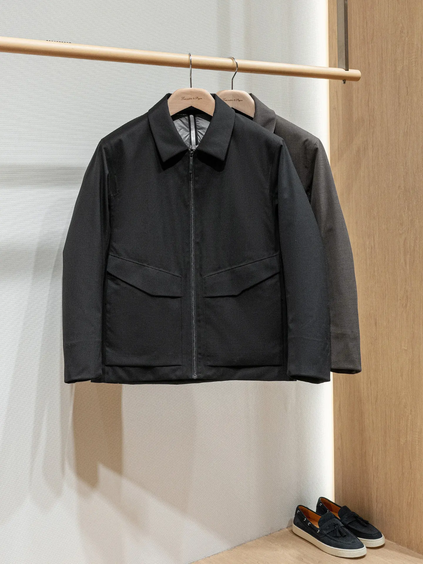 Traceable Liuqiao 95 white goose down wool three-proof blended graphene heat storage merchant bird lapel down jacket