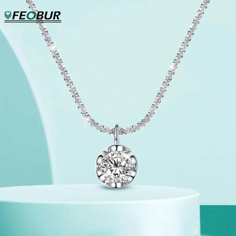 FEOBUR 1/2CT Sparkling Moissanite Diamond Necklace for Women Wedding Party S925 Sterling Silver Crown Pendant Chain Jewelry Gift