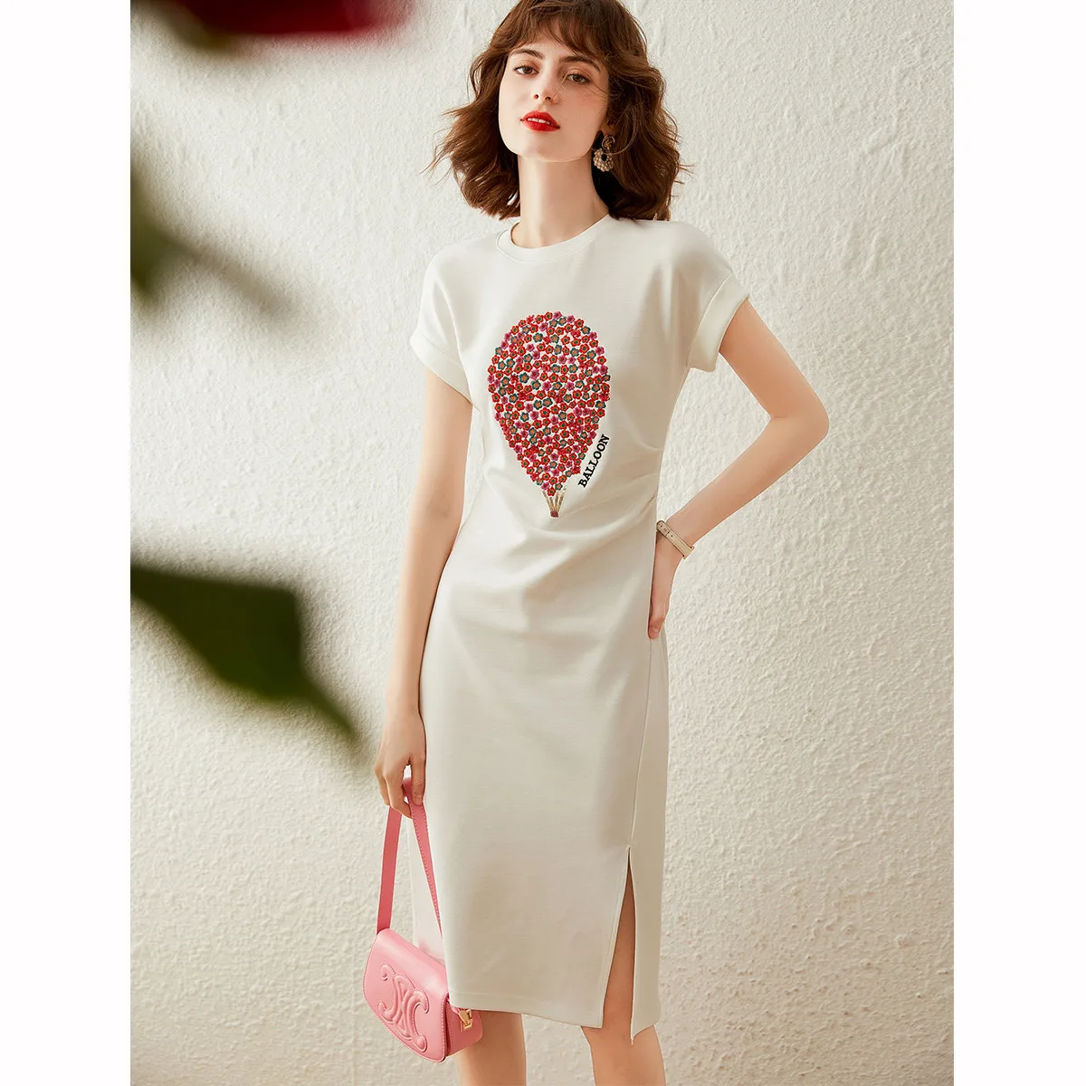 LOUIS YAO 2025 Zomer Pinch Fold Split T-shirt Rok Modieus Borduren Afslanken Lange Rok Korte Mouw vrouwen Jurk