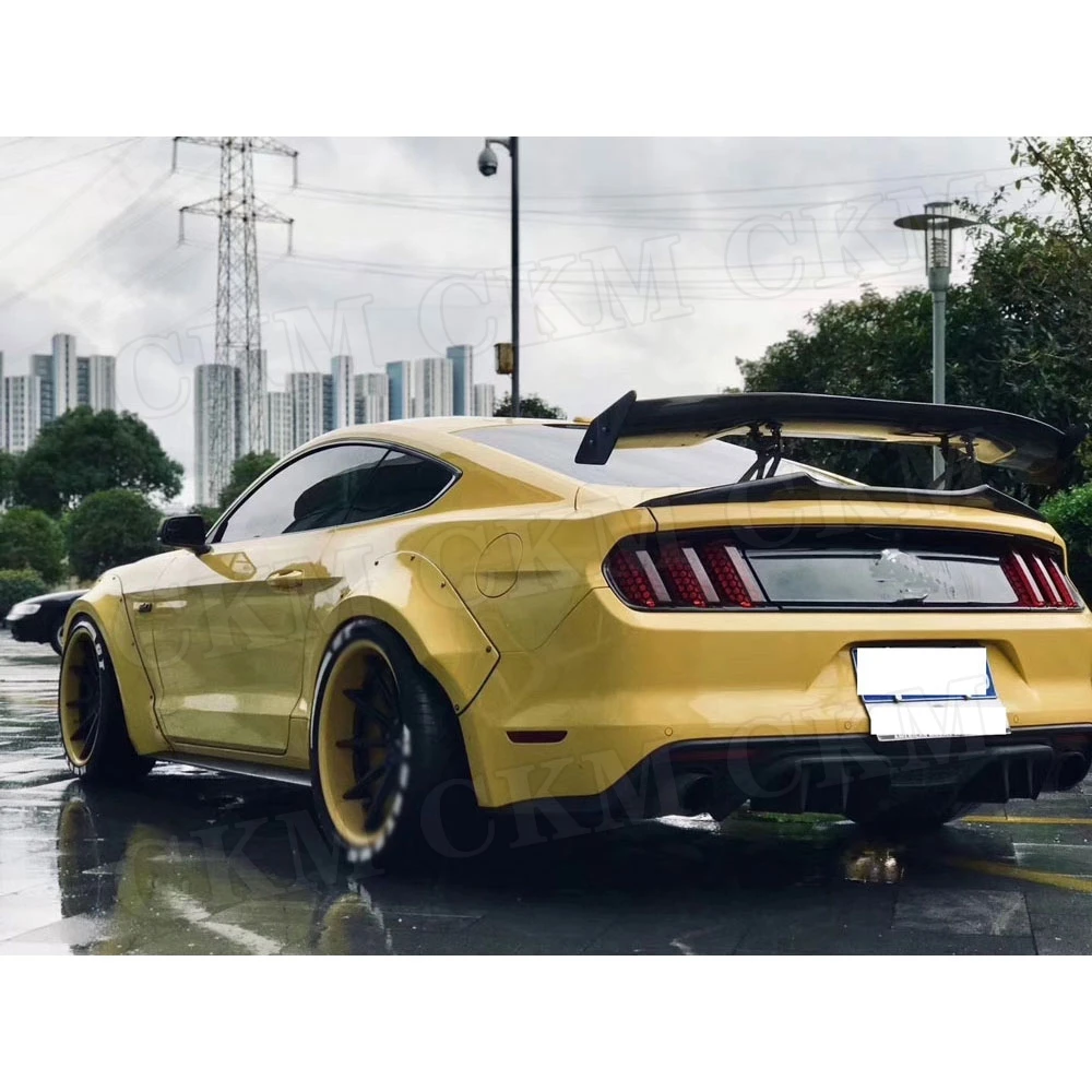 

For Ford for Mustang Coupe 2015-2017 4 PCS Car Wide Wheel Eyebrow Arc Fender Mud Flaps Mudguards Covers Body Kit Car Styling