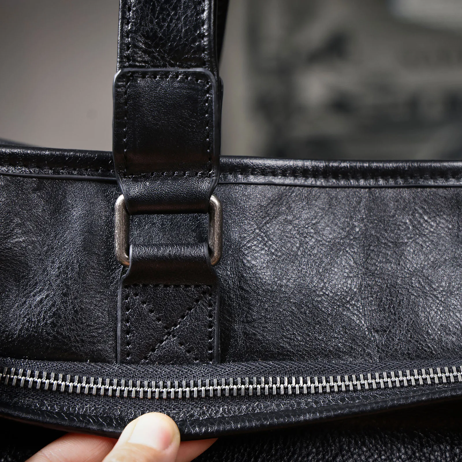 S.WORKER Premium Echtleder Business-Handtasche Herren 14" Laptop-Tasche Vollnarbenleder-Aktentasche für Arbeit & Business – Detail 15