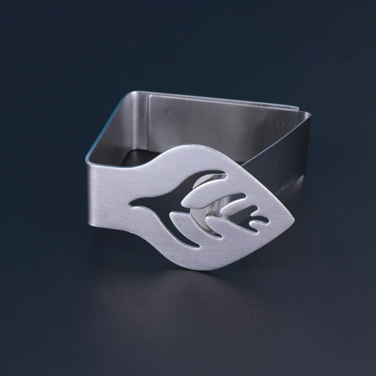 

Creative Tablecloth Clamps Stainless Steel Holders for Weddings Picnics Buffets Dinners Lasting