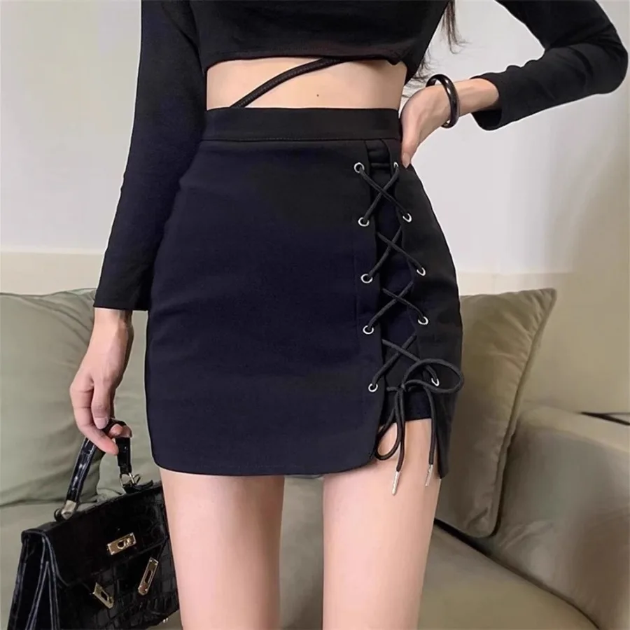 

【HOT】High-waisted black skirt for women's spring new style design strap bag hip skirt fashionable Korean a-line skirt