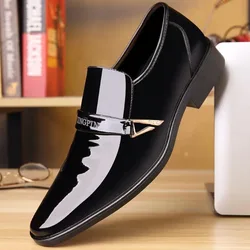 2024 Leather Shoes for Men Patent Leather Mens Casual Oxford Shoes Moccasin Glitter Male Footwear Designer Business Casual Shoes