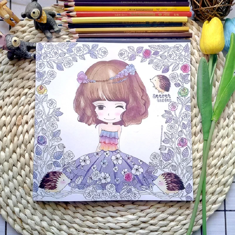 

Книга-Раскраска с красивым цветочным рисунком для снятия стресса