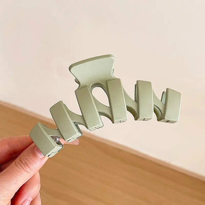 Women Hair Claw Clips Korea Coffee Beige Acrylic Large Hair Claw Hairpin Geometric Barrettes Crab Girl Headwear Hair Accessories