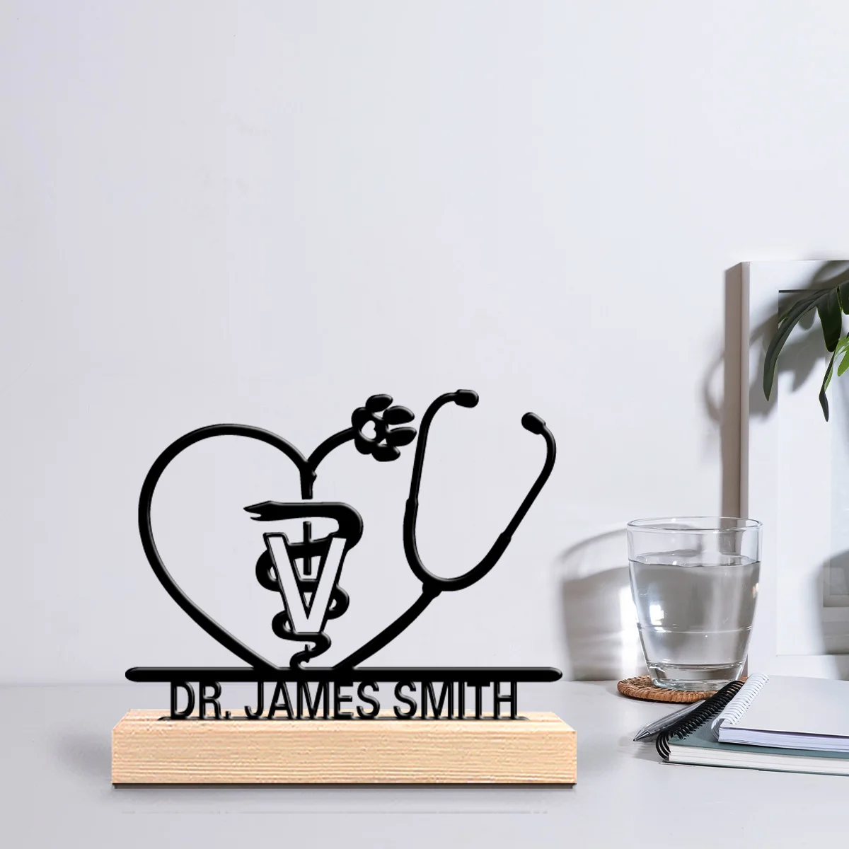 1pc Fashion Personalized Custom Veterinarian Metal Statue Metal Art With Wooden Base Tabletop Decoration Suitable For Pet Doctor