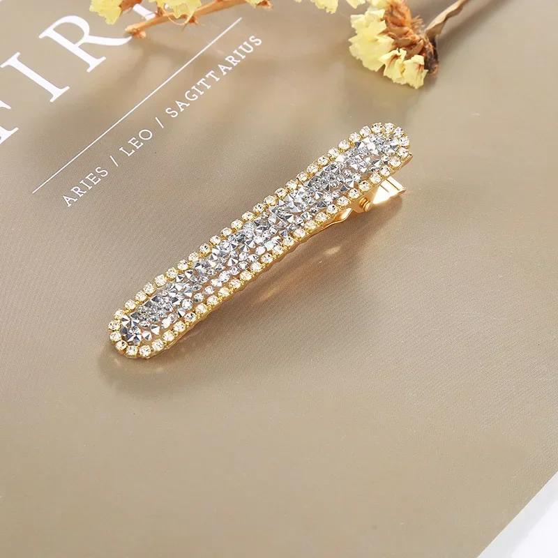 Modne spinki do włosów dla kobiet Drobne ziarna Rhinestone Metalowa sprężyna Aligator Klip Kobieta Akcesoria do włosów