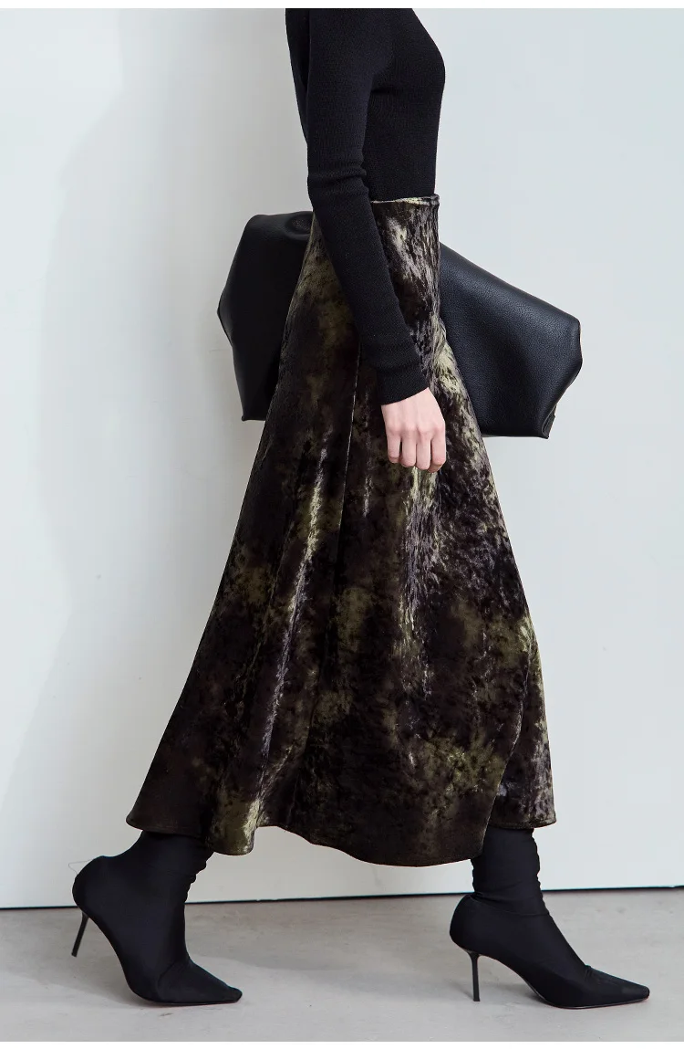

Autumn and Winter New Women's Half Length Skirt, Vintage Printed A-line Edition Elastic Waist Velvet Thick Fashion Long Skirt