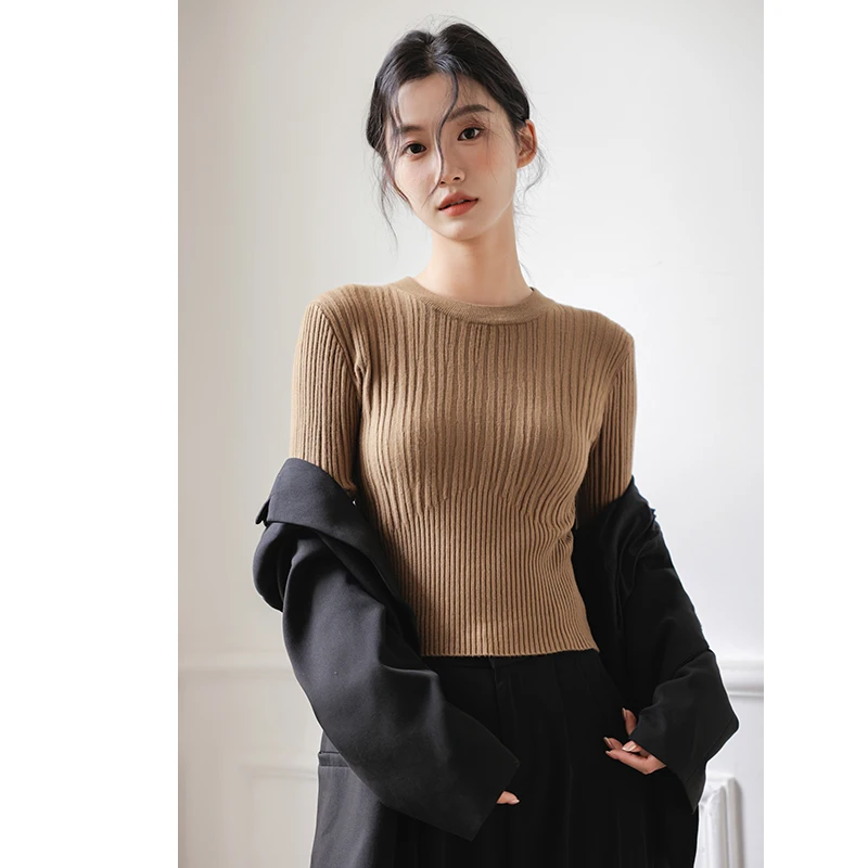 

Chic Slim-fit Crew Neck Bottom Shirt Women's 2024 Winter New