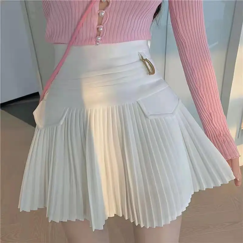 White Women High Waist Pleated Skirts Metal Letter D Design Fashion Club Wear Korean Sweet Girl Kawaii A-Line Casual Mini Skirt