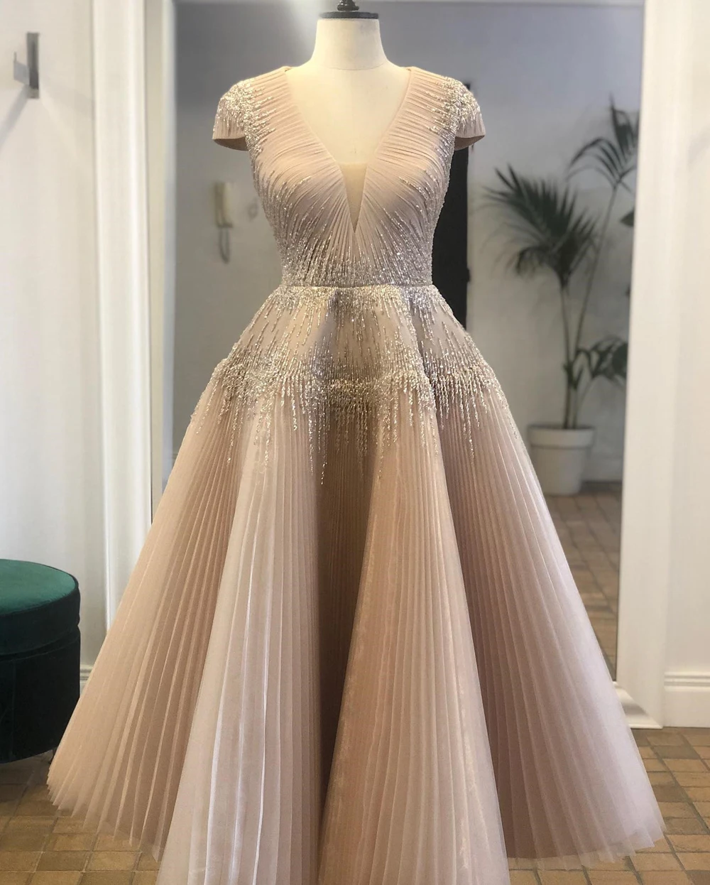 

Luxury Beading Tulle Evening Dresses Shiny Sequin Pleat A Line Draped Short Sleeve Formal Party Prom Gowns Vestido Customized