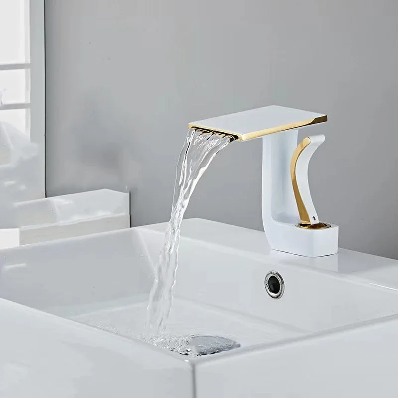 White wasserhahn rubinetti  torneira copper wash basin water tap hot cold sink faucets cabinet single hole bathroom faucets