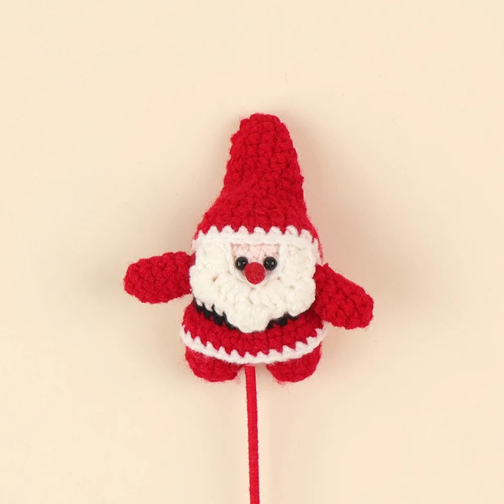 Gehäkelter Weihnachtsstrauß, gestrickter Weihnachtsmann-Blumenzweig, künstliche Blume, Weihnachtsdekoration, schönes Geschenk – Detail 3