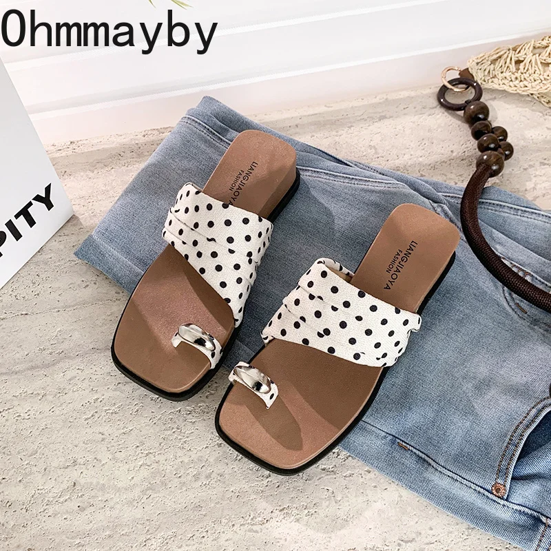 

Summer Polka Dot Slip On Women Slippers Concise Metal Clip On Thick Sole Shoes Ladies Outdoor Beach Vacation Dress Slides