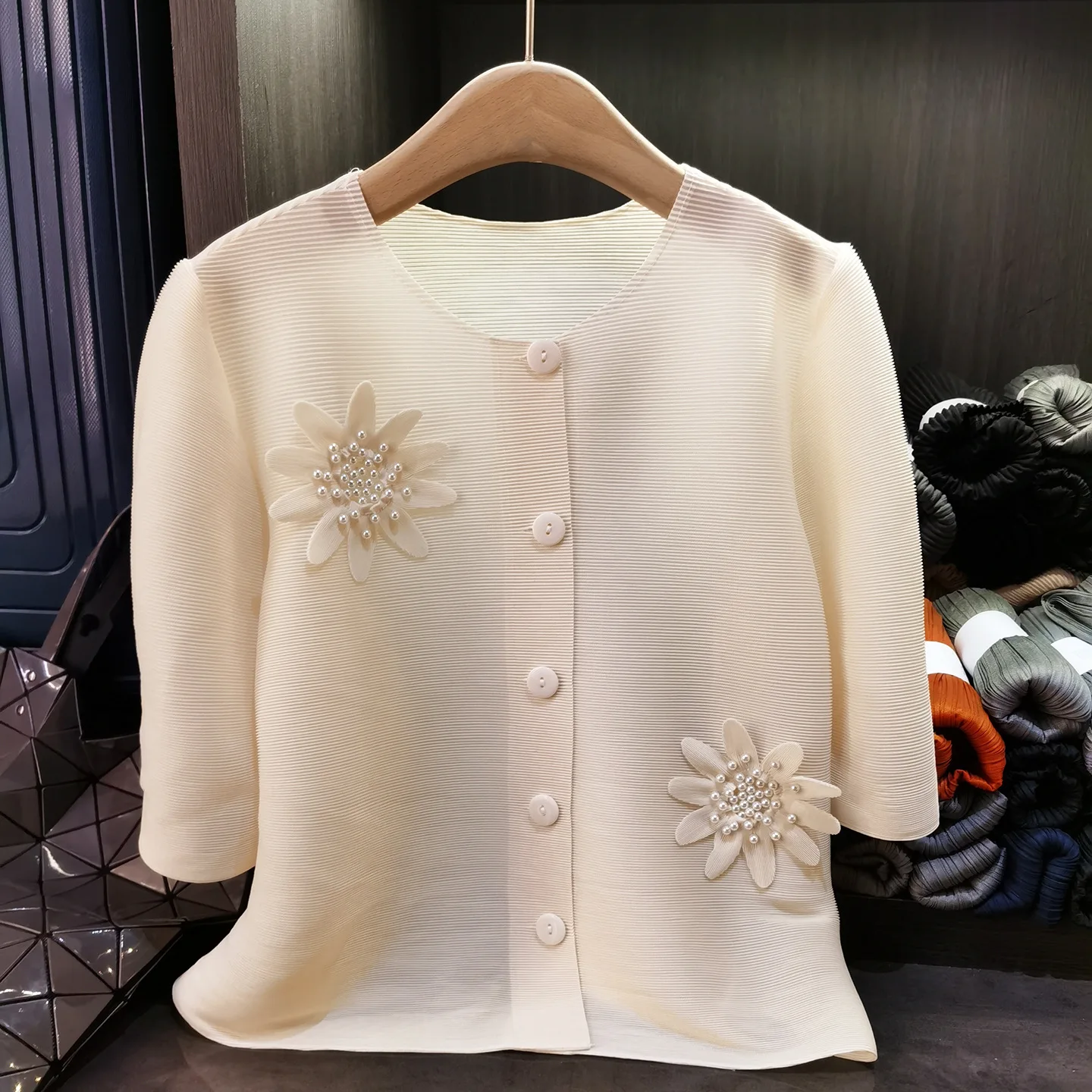 Miyake New 2025 Fashion Heavy Beading Embossed Pleated Short Jacket Temperament Commuting Single-breasted Solid Color Blouse