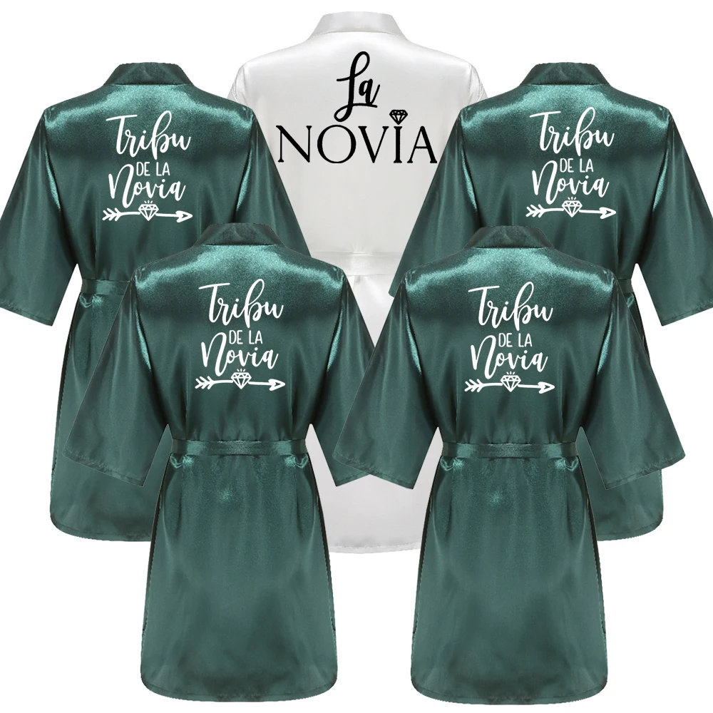 

Women La Novia Spain Inscriptions Team Bride Wedding Kimono Satin Pajamas Bridesmaid Bathrobe Bachelorette Hen Party Robe Z001