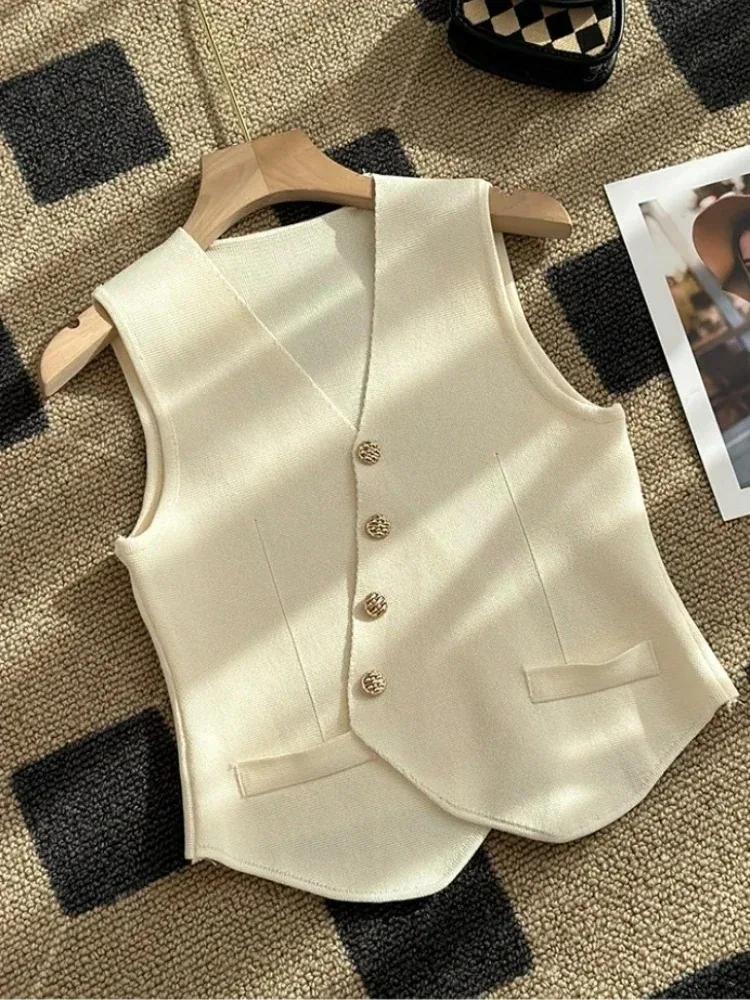 

2025 Female Fashion Solid Single Breasted Tank Tops Summer Women Knitted V-Neck Sleeveless Slim Vest