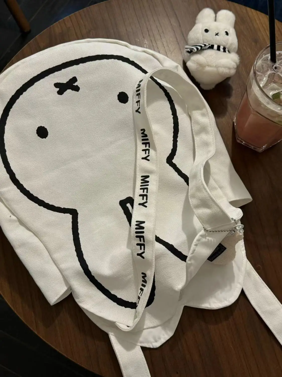 Bolso de Lona Miffy de Estilo Moderno, Versátil para las Cuatro Estaciones, Bolso de Hombro con Estampado para Mujer, Gran Capacidad, Ideal para el Trabajo