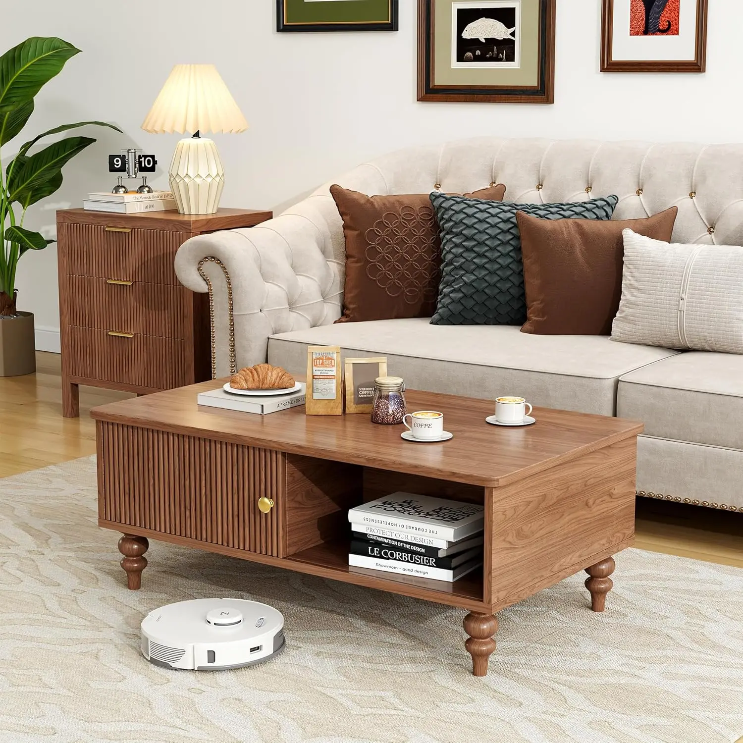 طاولة قهوة خشبية حديثة من منتصف القرن مع مساحة تخزين، وباب شرائحي، وأرجل خشبية صلبة، وطاولة قهوة قديمة مع رف مفتوح للمنزل #3