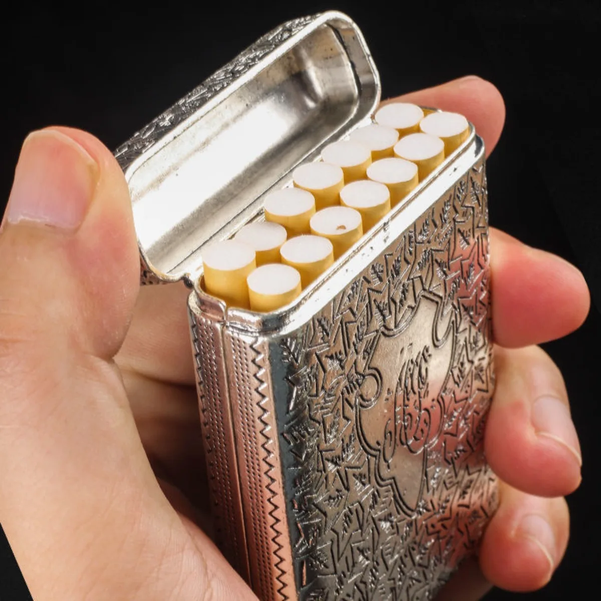 Portable Peaky Blinders Shelby Same Style Cigarette Box Smoking Accessories Hand-carved Retro Cigarette Case for 14 Cigarettes