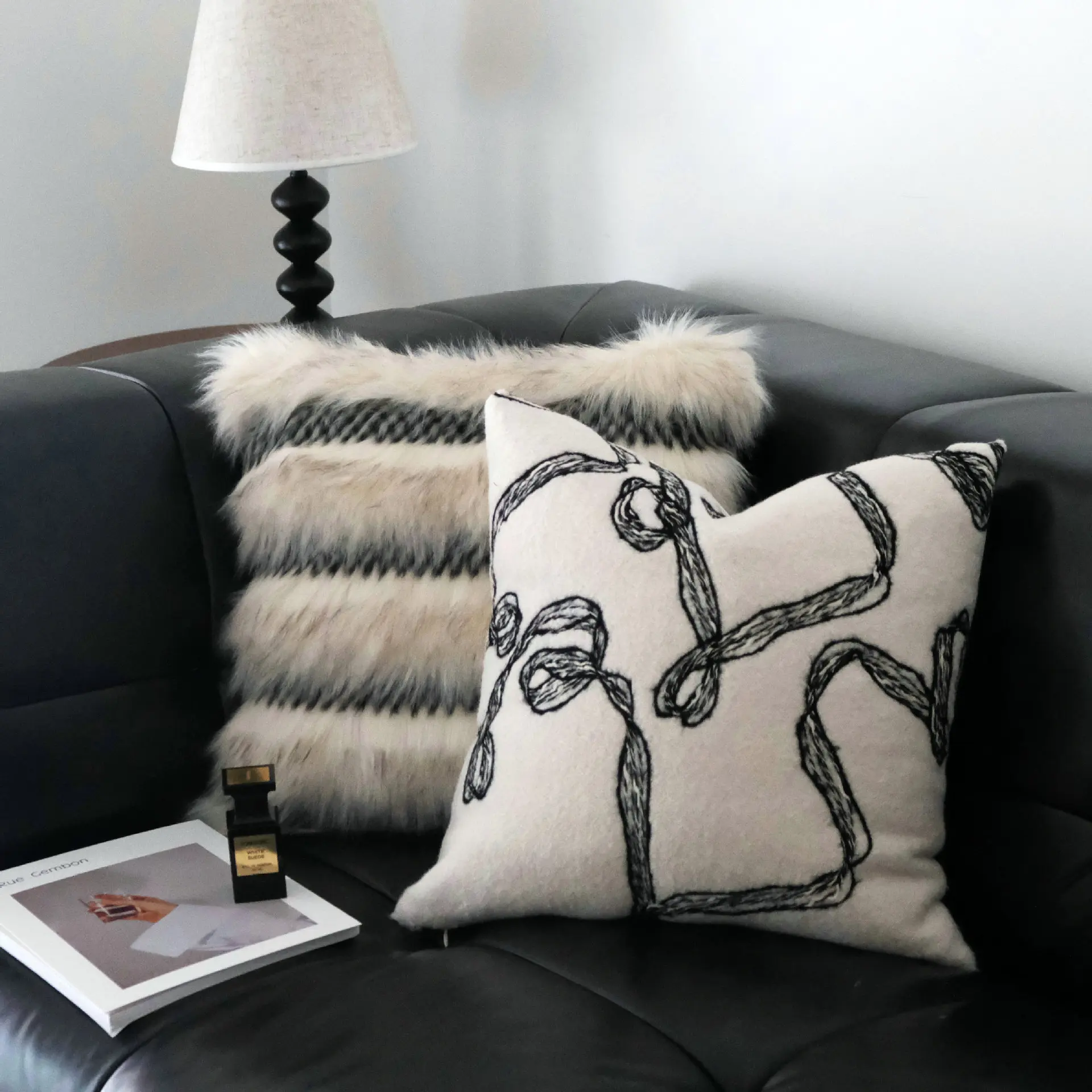 

Light Luxury Plush Cushion Cover Abstract Striped Embroidered Pillow Cover Fluffy Pillowslips Decor Home Living Room Bedroom