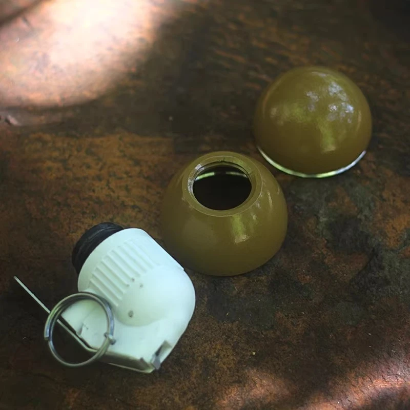 

No Function CNC Metal RGN Static Collection Model Toy Canister Aids Handicrafts Film and Television Props