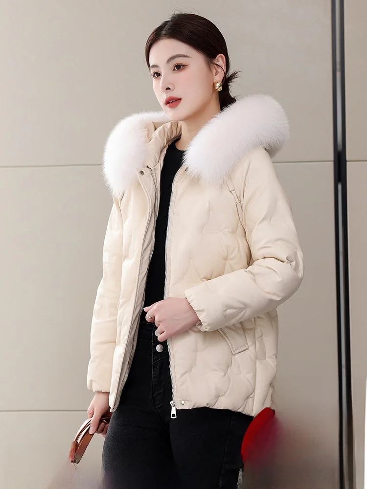 เสื้อโค้ทขนสัตว์แท้สำหรับผู้หญิง ฤดูหนาว 2025  แบบหลวม  คอปกขนสัตว์  ซิปยาว  สำหรับใส่ไปทำงาน