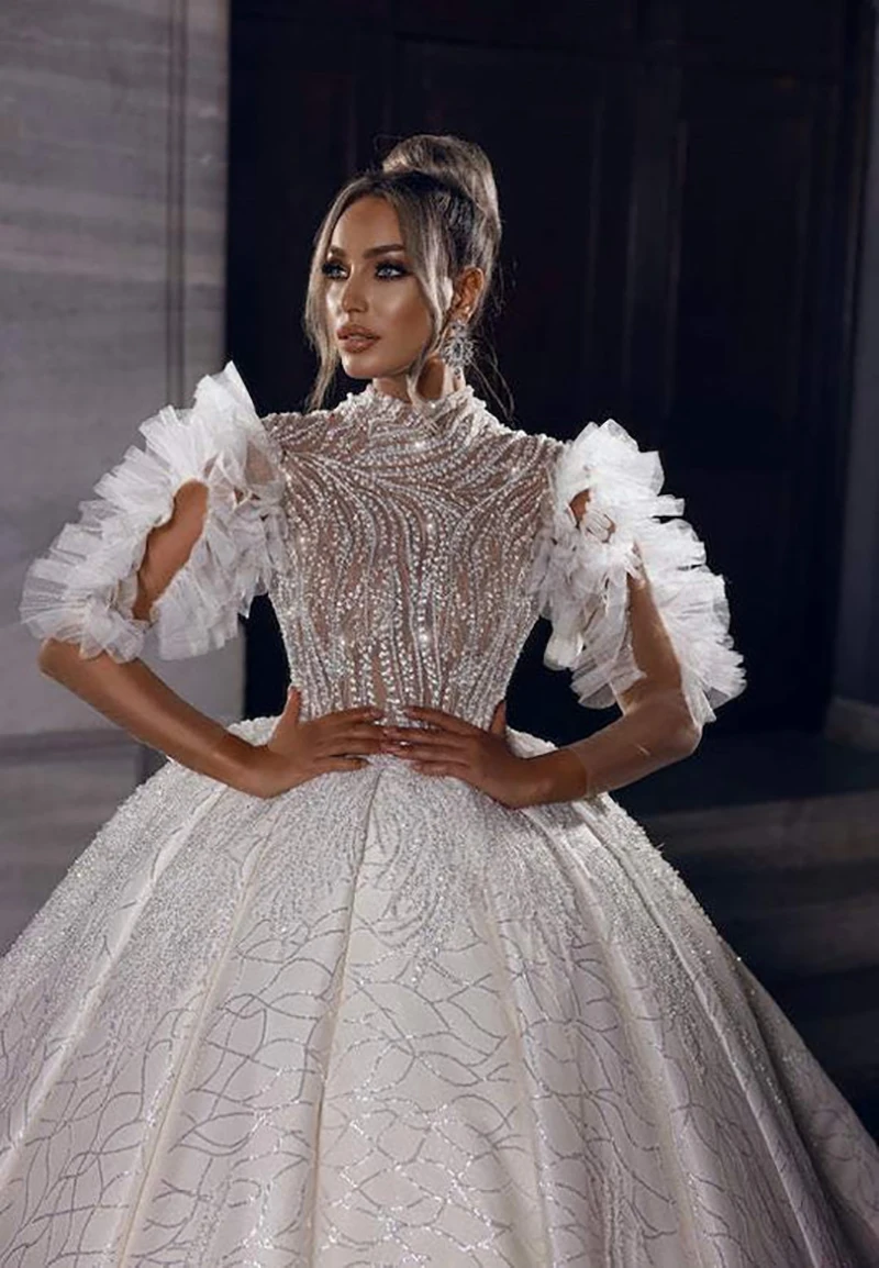 Luxury Dubai Arabic Ball Gown Wedding Dresses Tiered Long Sleeves Gorgeous Lace Appliques Sequins Vintage Bridal Gowns