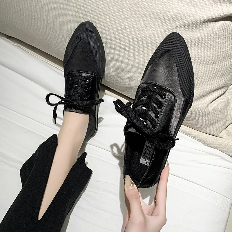 New Fashion Sneakers Women Canvas Shoes Vulcanize Shoes Woman Shoes Flats Casual Loafers Comfortable Soft Sole Student Trainers