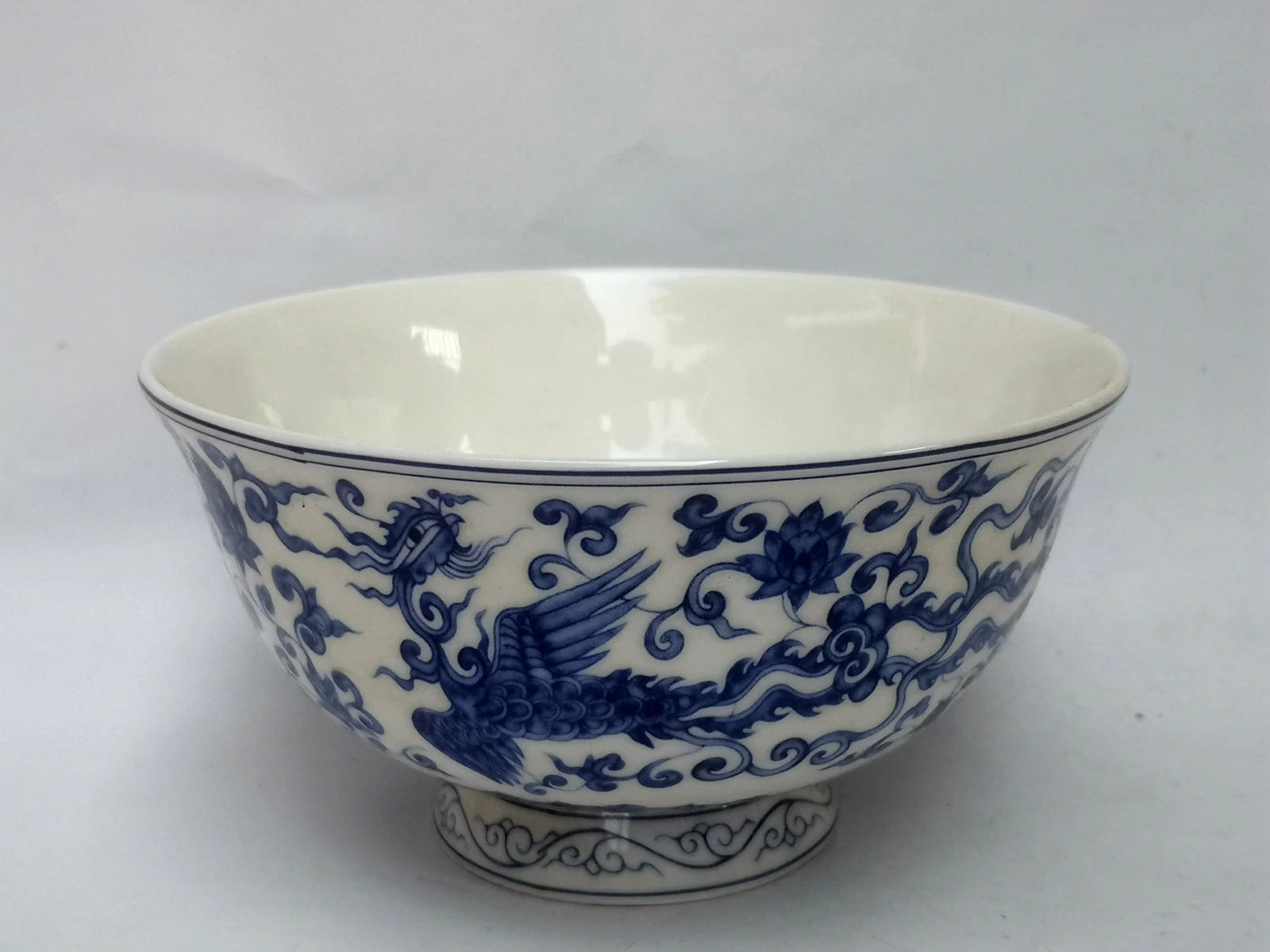 YIZHU CULTUER ART Size 5.2 Inch Chinese Old blue-and-white Painting Dragon Figure Bowl Decoration Gift Collection