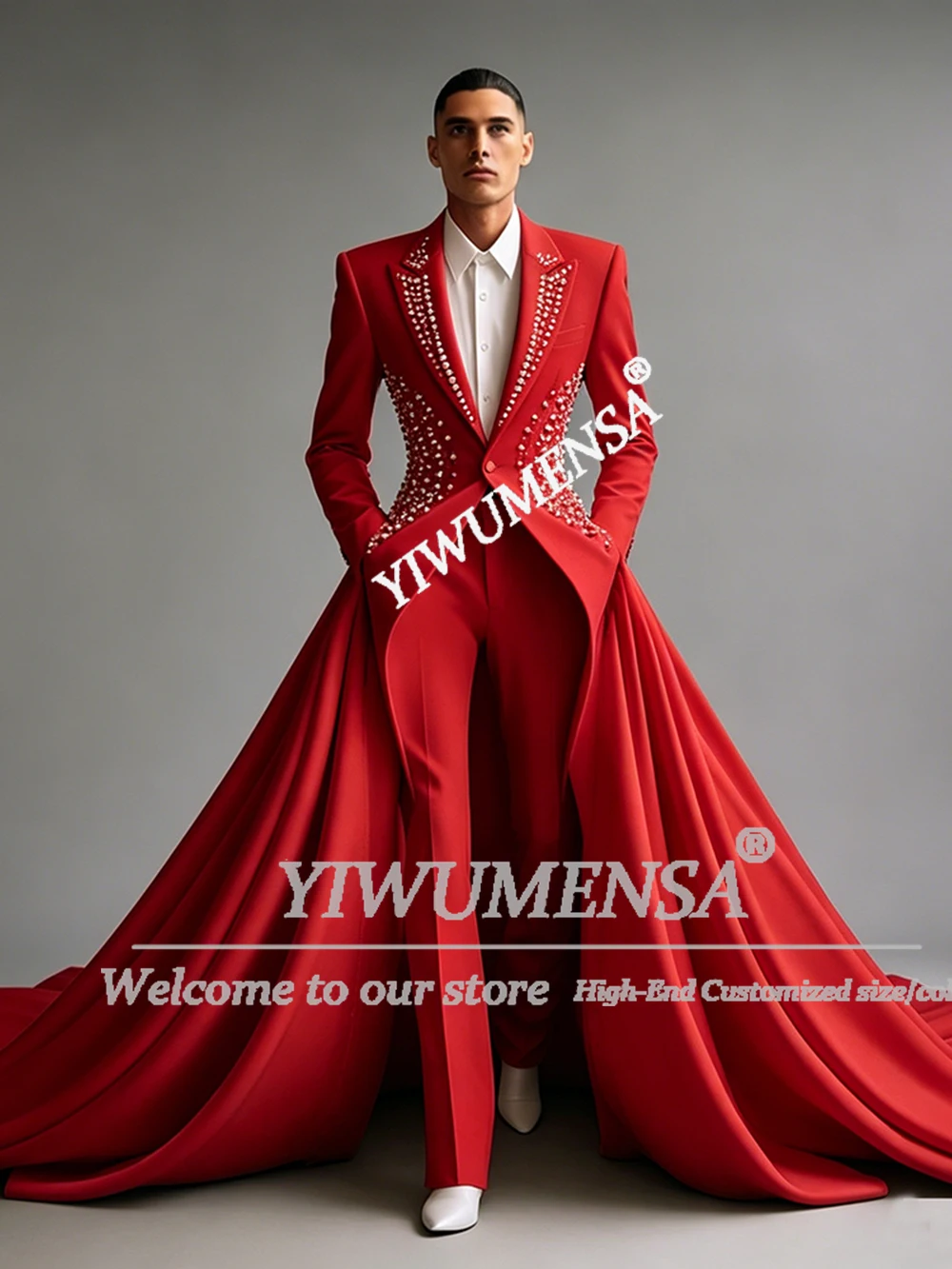 

Эксклюзивный красный костюм для мужчин на свадьбу, индивидуальный пошив, модный мужской пиджак с жемчужной отделкой и накидкой, длинный комплект из 3 предметов, мужской банкетный смокинг.