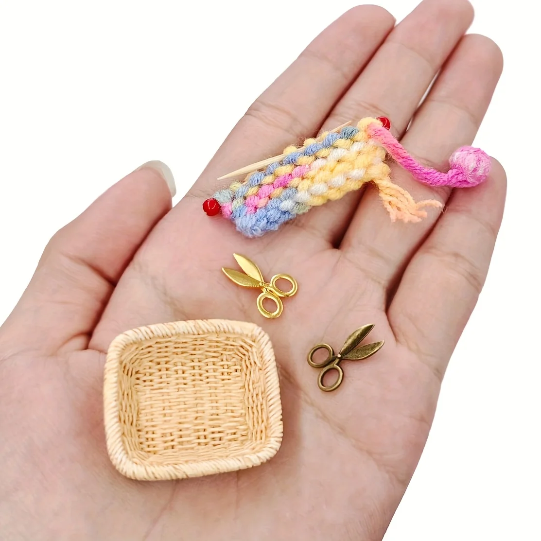 1:12 Scale Realistic Mini Sewing Tools Set, Detachable & Assemblable, Vintage Scissors & Basket, for Dollhouse Home Scene Decor