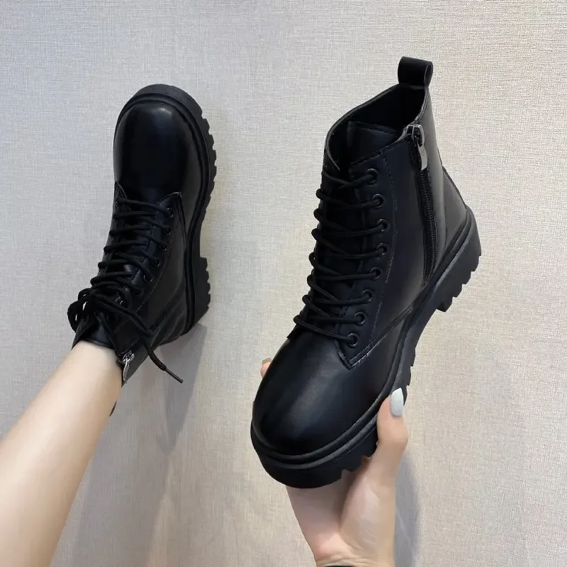 2020 Autumn New Women's Martin Boots Black Stylish Short Barrel Thick Sole Canvas Shoes Rubber Face Material Polyamide Lining