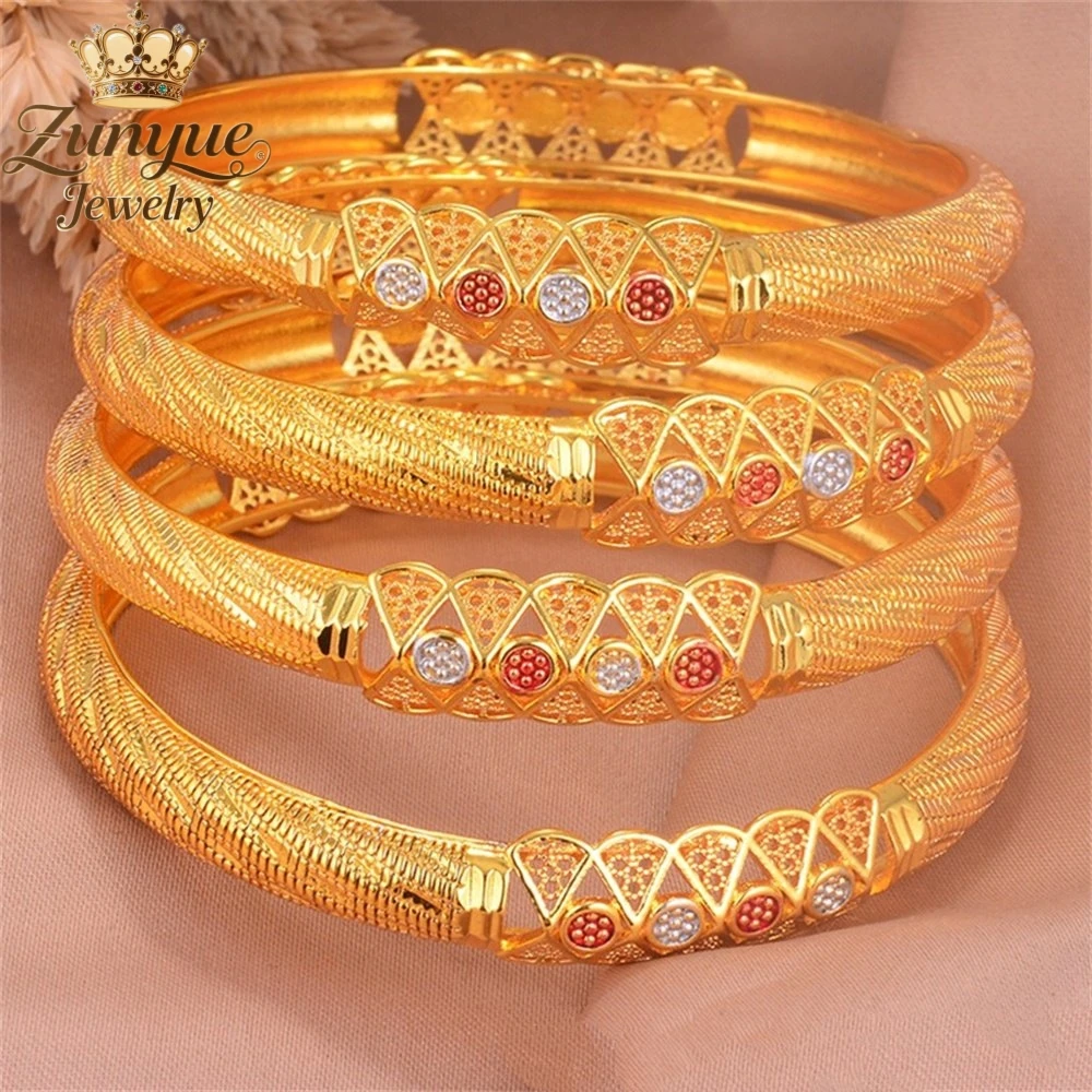 

High-End Sand Gold Hollowed-Out Pattern Bracelet Luxury Quality Jewelry Fashion Jewelry Exquisite Charms Elegant Popular Gift
