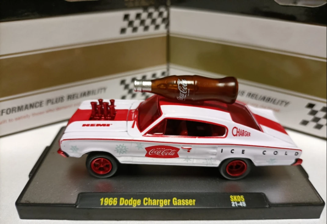 M2 MACHIANES 1:64 dodge charger daytona hemi gasser Collection of die cast alloy trolley model ornament