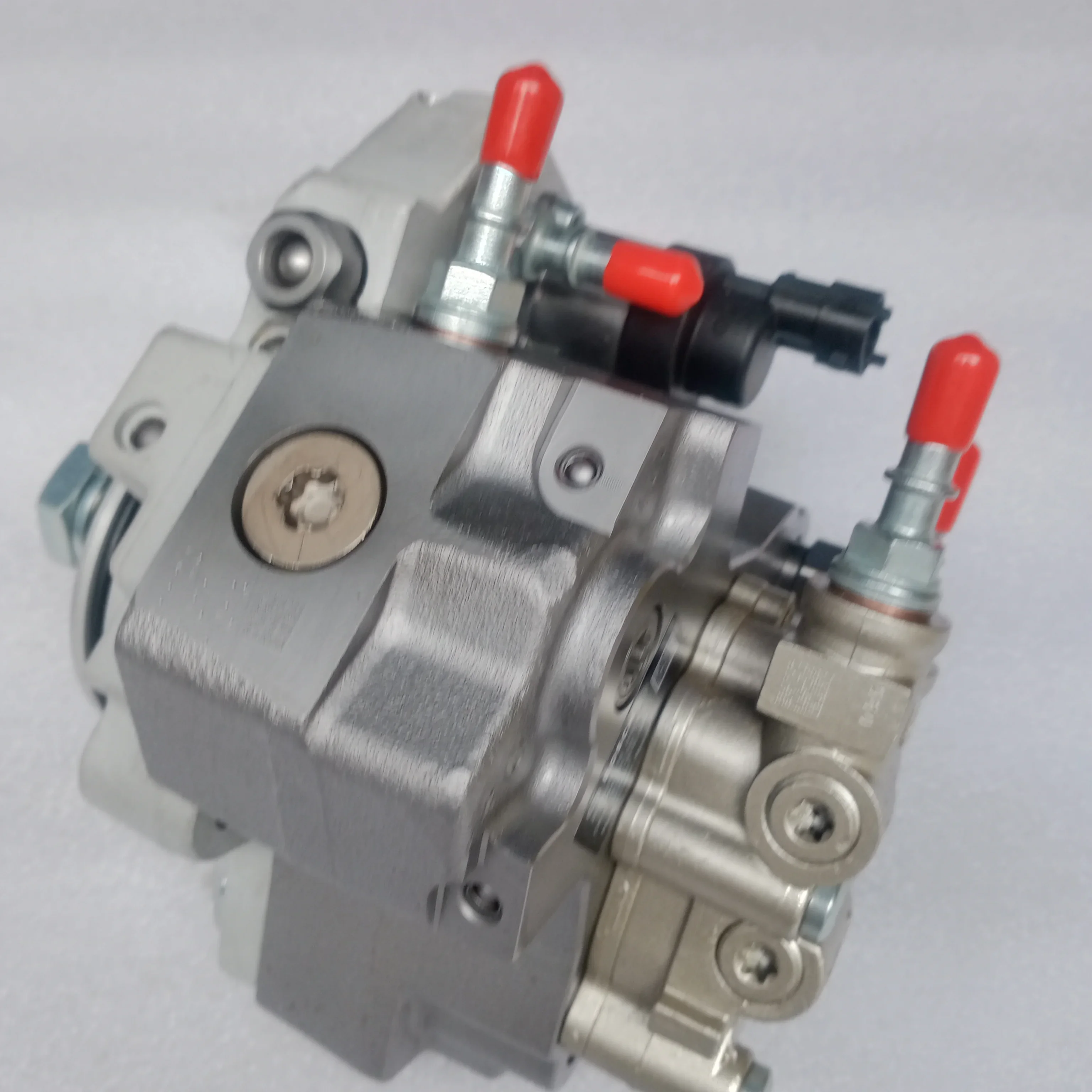 Fuel Injection Pump 0445020122 Diesel Injection Pump 5256607 4988593 4941066 3975701 2P0130105B 6754721012