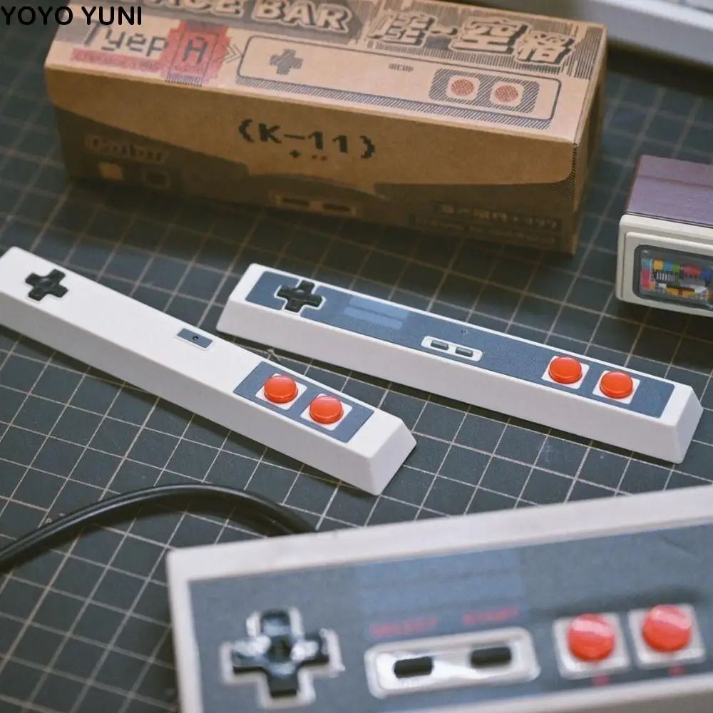 

Game Controller Style Retro Spacebar Keycaps Arrow Keys Vintage Spacebar Keyboard Cap Cross Axis 3D Mechanical Keyboard Keycap