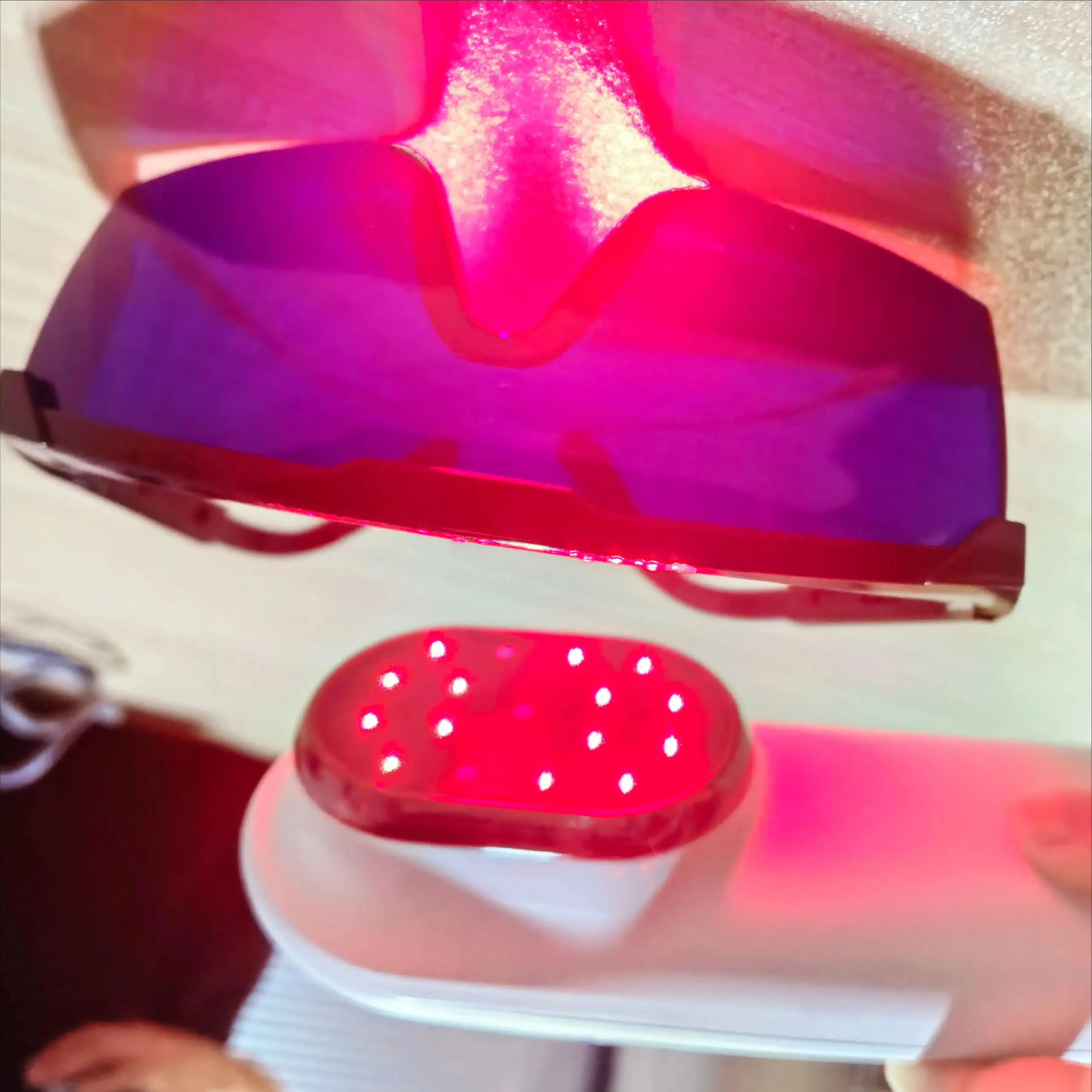 

Professional 520mW 808nm Cold Laser Device Red Light for Arthritis/Muscle Pain Relief
