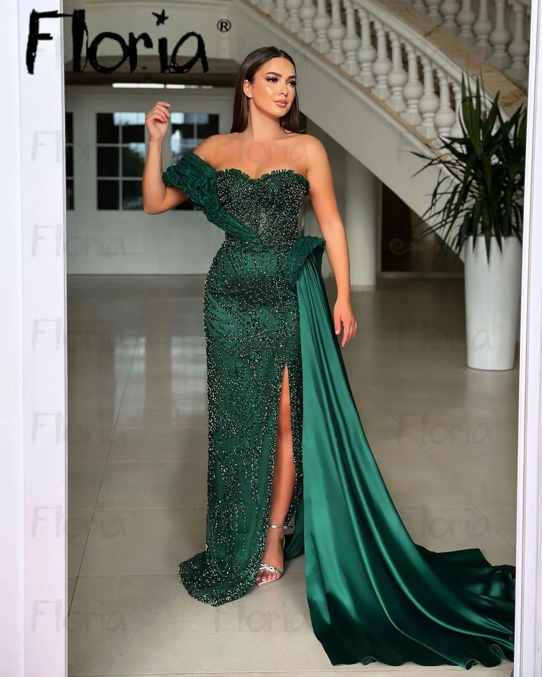 

Gorgeous Long Evening Dress Beads Emerald Green Wedding Guest Party Gowns with Overskirt Dubai Off Shoulder Formal Prom Dresses