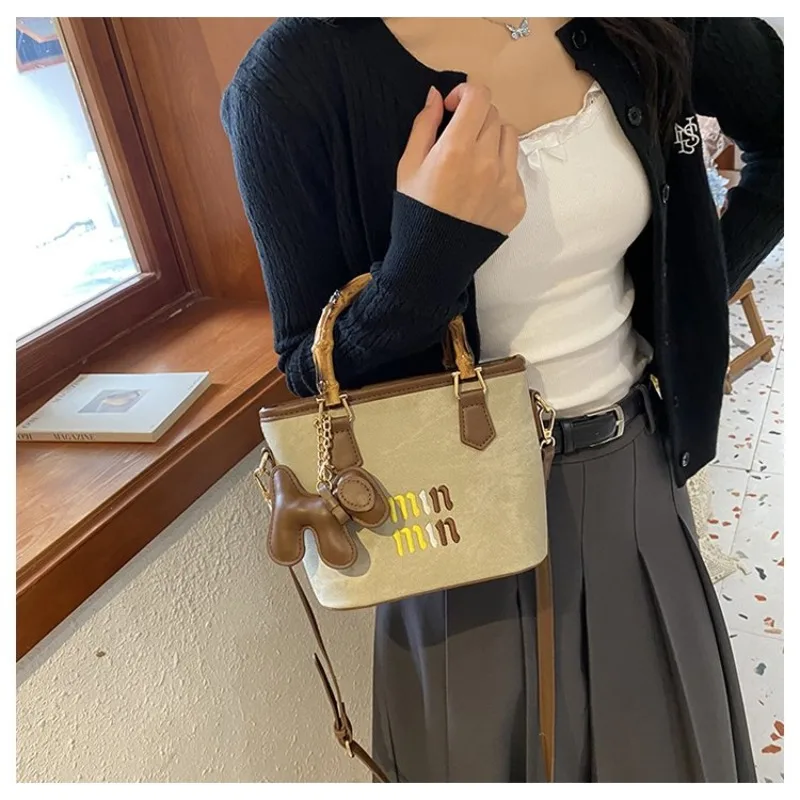 

Elegant Designer Diaper Bag Women's Luxury Crossbody Handbag Minimalist Vintage Tote Leather For The Elegant Modern Lady
