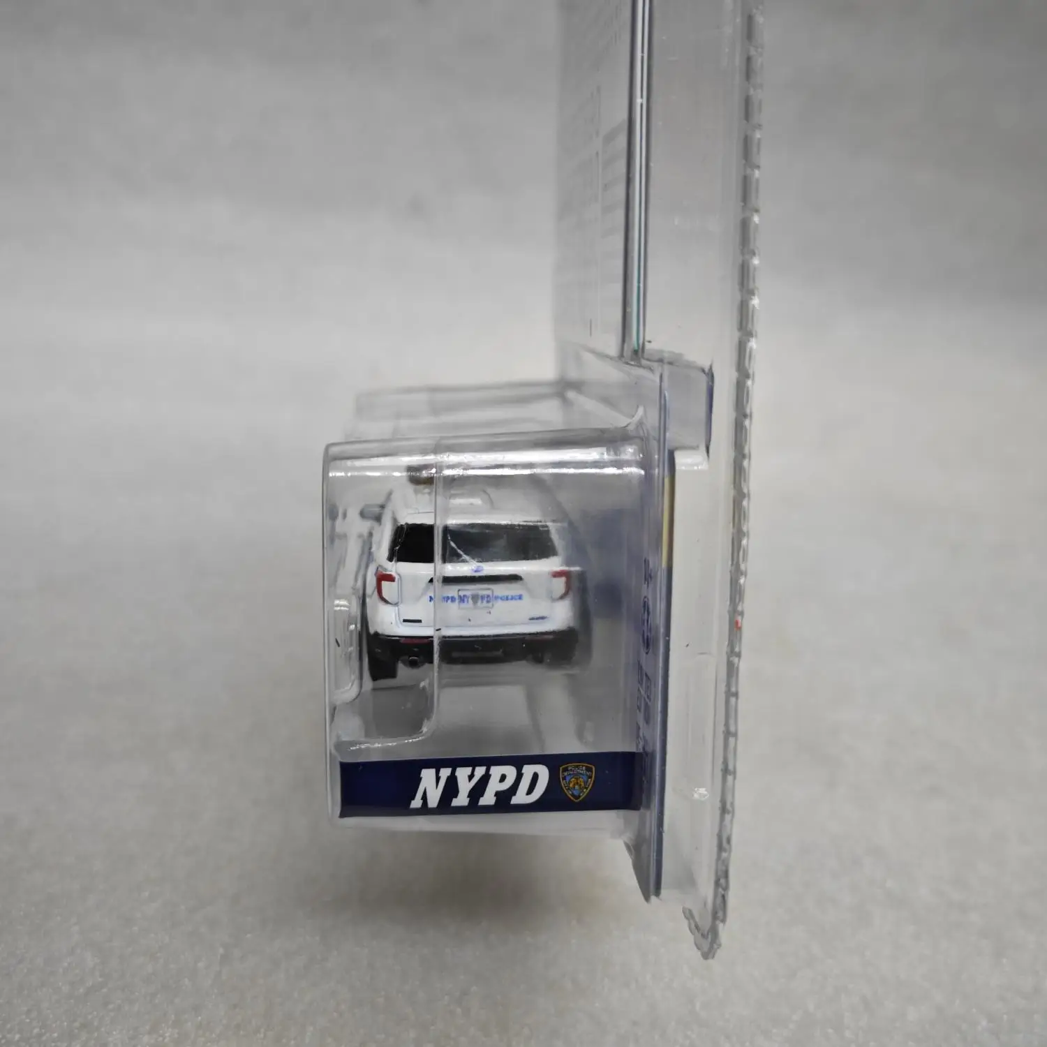 1:64 2020 フォード警察インターセプターユーティリティ高シミュレーション合金車モデルグッズ玩具ギフトお土産ディスプレイ飾り