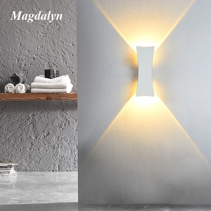 Magdalyn-Lámparas de pared para interiores, luces Led decorativas impermeables para balcón, jardín, hogar, de aluminio, del Norte, del anochecer al amanecer